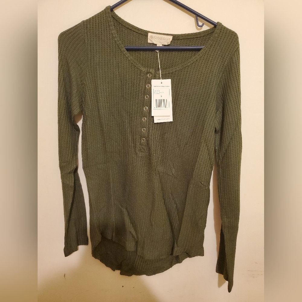 NWT Synergy organic cargo green waffle knit henley tee size small